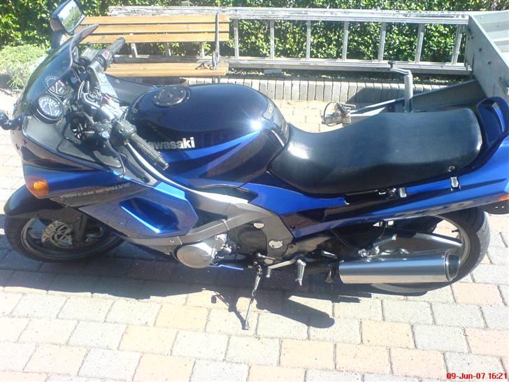Kawasaki ZZR 600 *SOLGT* billede 11