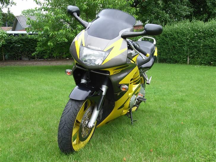 Honda CBR 600 F3 (Solgt) billede 2