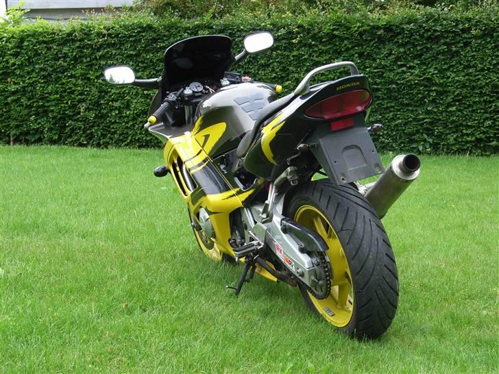 Honda CBR 600 F3 (Solgt) billede 3