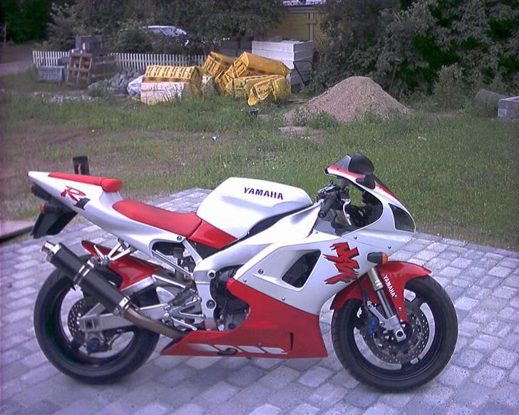 Yamaha YZF R1(SOLGT) billede 1