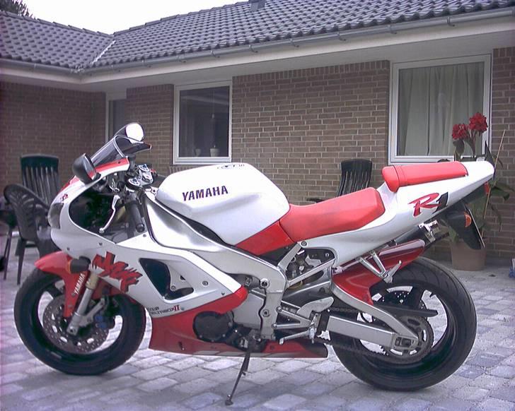 Yamaha YZF R1(SOLGT) billede 4