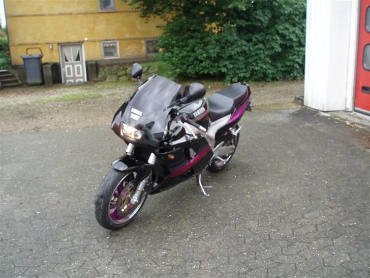 Yamaha fzr 1000 (total skadet) billede 1