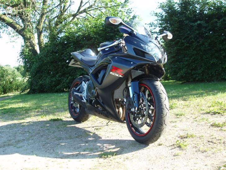 Suzuki GSX R 600 ( SOLGT) billede 3