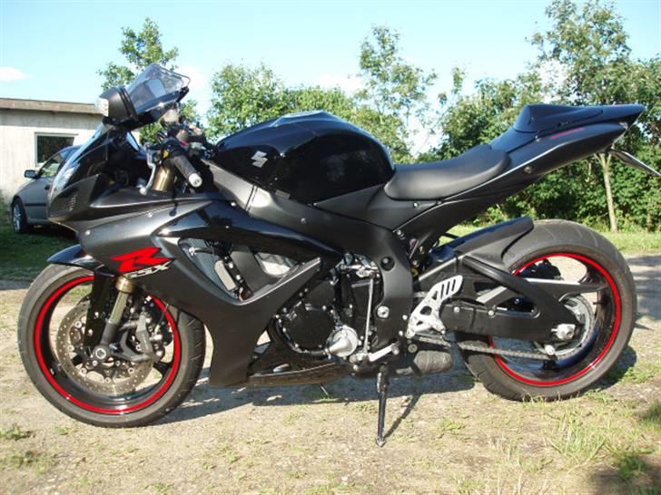 Suzuki GSX R 600 ( SOLGT) billede 4