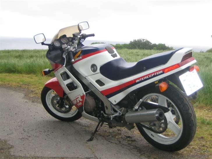 Honda VFR750 RC24 Interceptor billede 10
