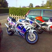 Suzuki gsxr 750