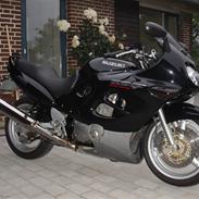 Suzuki GSX 750 F