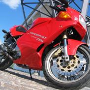 Ducati 750 SuperSport