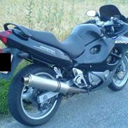 Suzuki GSX 750 F