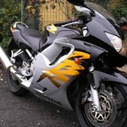 Honda CBR600 F4