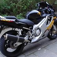 Honda cbr 600 f4 (solgt)
