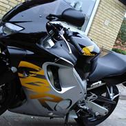 Honda cbr 600 f4 (solgt)