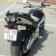 Suzuki GSR 600 K6