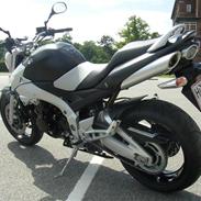 Suzuki GSR 600 K6