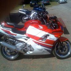 Honda CBR 600 F2