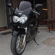 Suzuki GSX 750 F