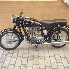 BMW R26