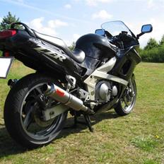 Kawasaki ZZR 600 1993 -SOLGT-