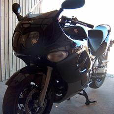 Suzuki GSX 750F