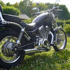 Suzuki VS700 Intruder