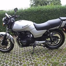 Suzuki GSX400 E * SOLGT *
