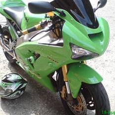 Kawasaki ZX6R 636 NINJA 