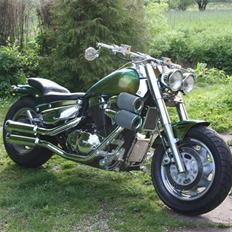 Suzuki vl 1500  Solgt/byttet