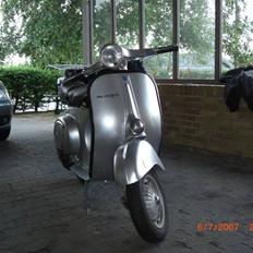 Vespa primera ET 125 salg 8000