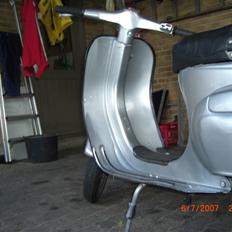 Vespa primera ET 125 salg 8000