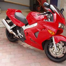 Honda vfr 800