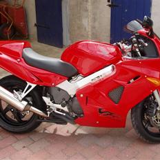 Honda vfr 800