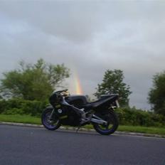 Suzuki gsx-r 400 solgt.