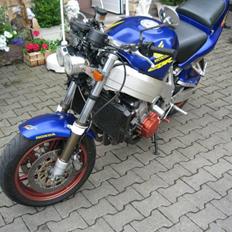 Honda CBR 900 RR  Den blå