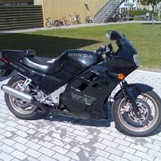 Honda VFR 750 - Solgt