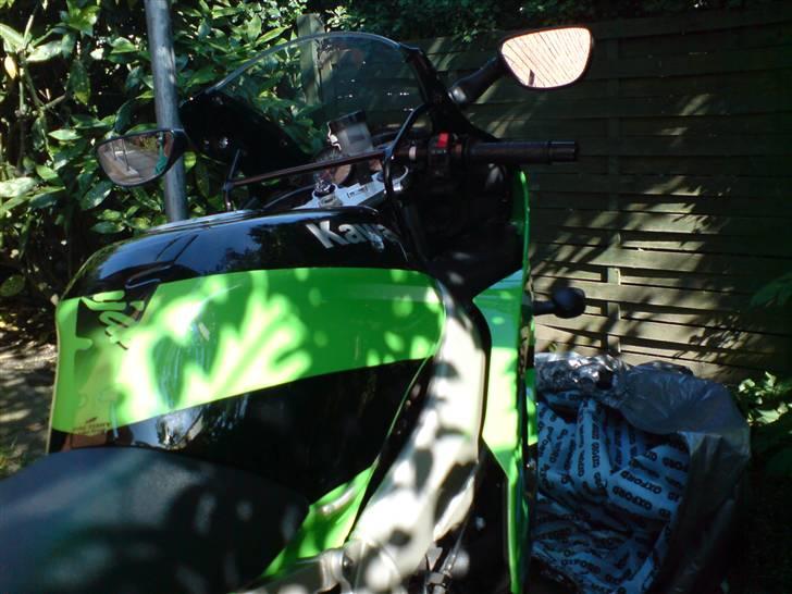 Kawasaki ZX6R billede 9