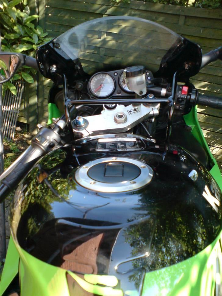 Kawasaki ZX6R billede 11