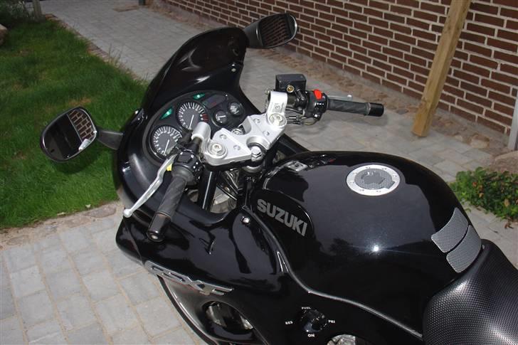 Suzuki GSX 750 F billede 1