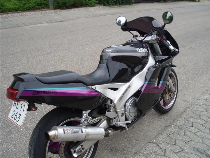 Yamaha fzr 1000 (total skadet) billede 2