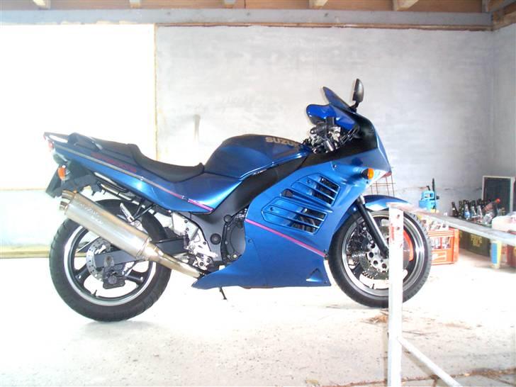 Suzuki RF 600 R *Solgt* billede 7