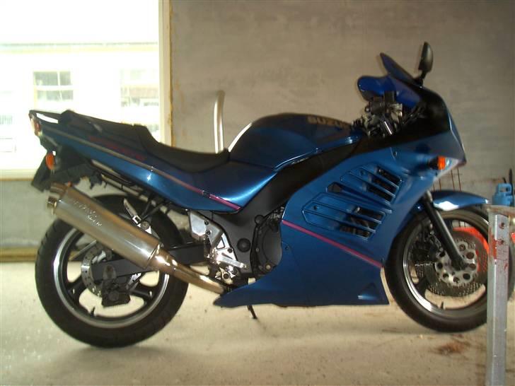 Suzuki RF 600 R *Solgt* billede 8