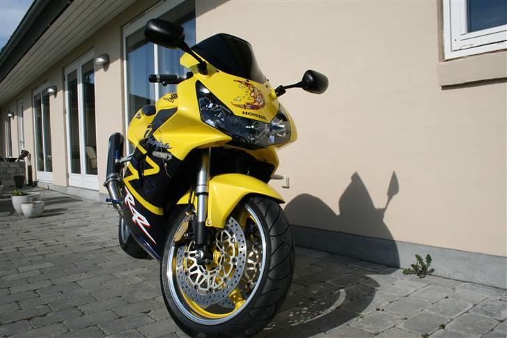 Honda CBR 954 RR SOLGT billede 2