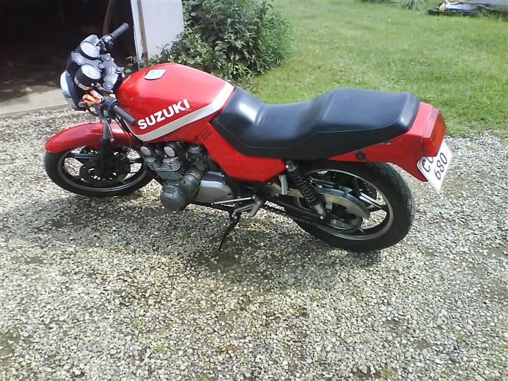 Suzuki GS650E  (SOLGT) billede 1