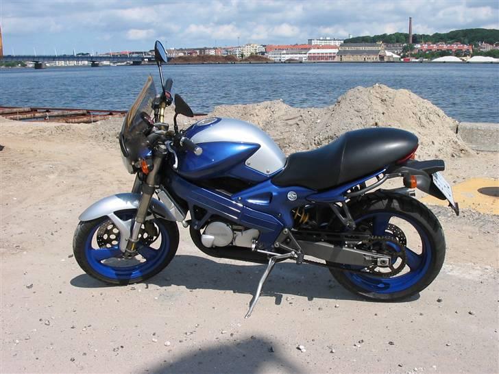 Cagiva Planet 125 *solgt* billede 1