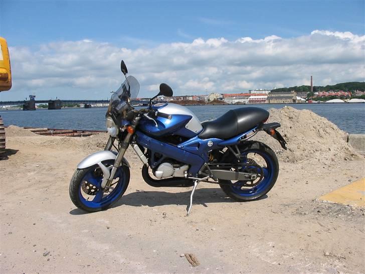 Cagiva Planet 125 *solgt* billede 2