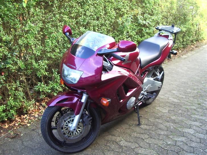 Honda cbr600 f3 billede 2