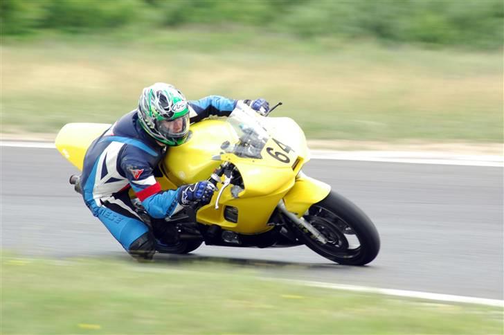 Yamaha YZF-R6 (SLAGTET) billede 15