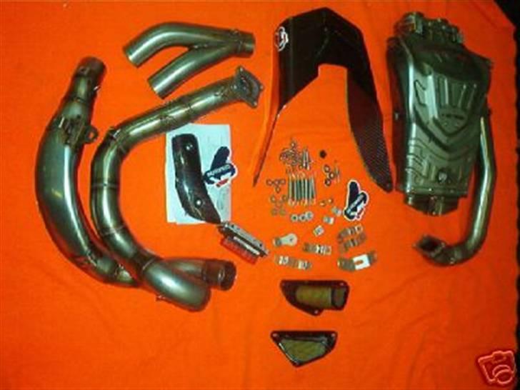 Ducati 999 bip - ER PAA VEJ I POSTEN.   NEW DUCATI 999R 57MM TITANIUM FULL EXHAUST SYSTEM billede 14