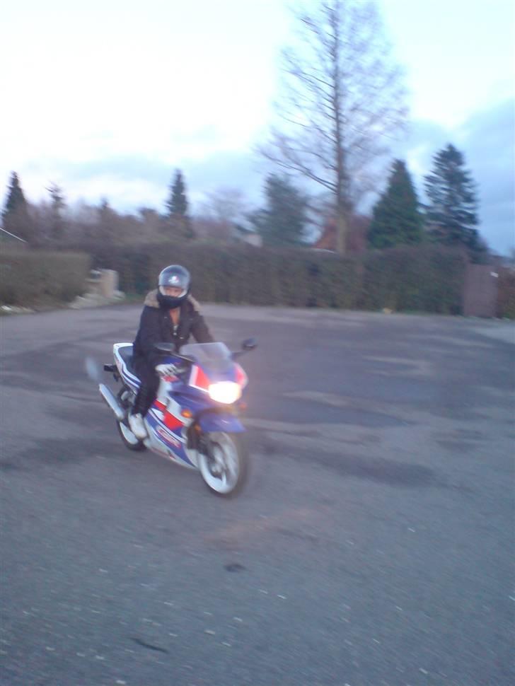 Honda CBR 600 F2  billede 4