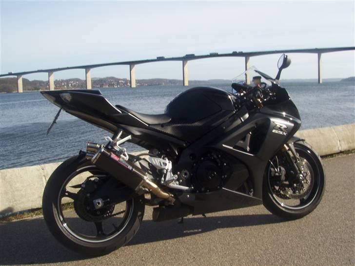 Suzuki GSXR1000 K7 billede 2