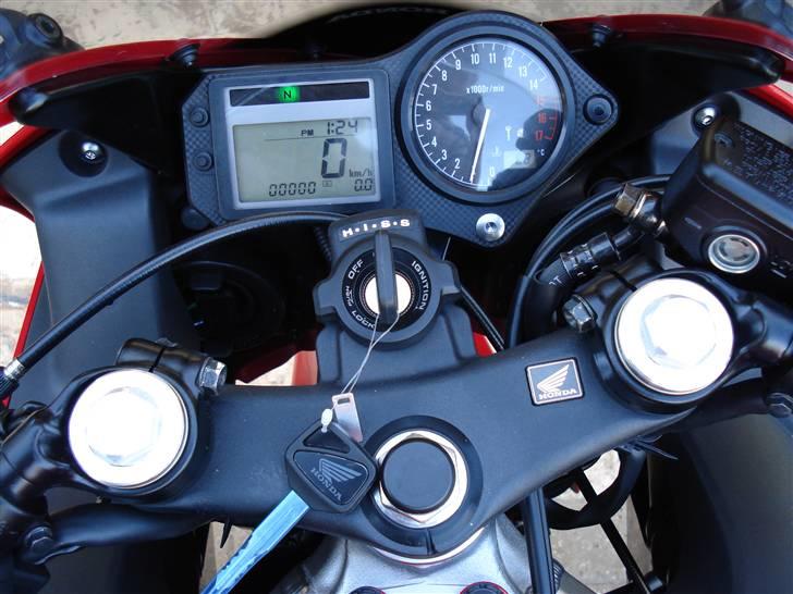 Honda CBR 600 F - SOLGT - Lige da jeg fik den....0 km på klokken:) billede 16